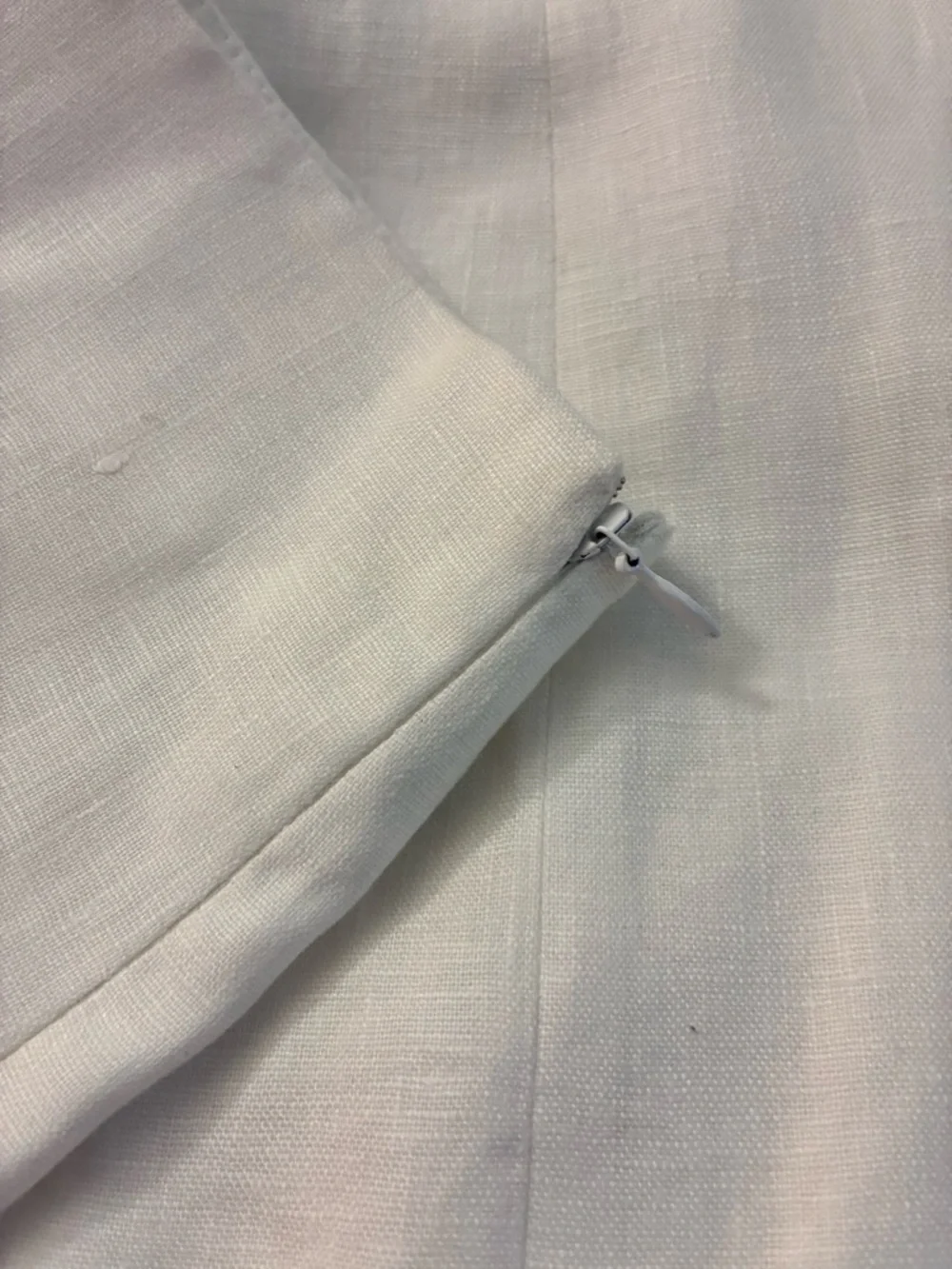 Reformation White Linen Matching Set-Sleeveless top and Mini Skirt-Size 6
